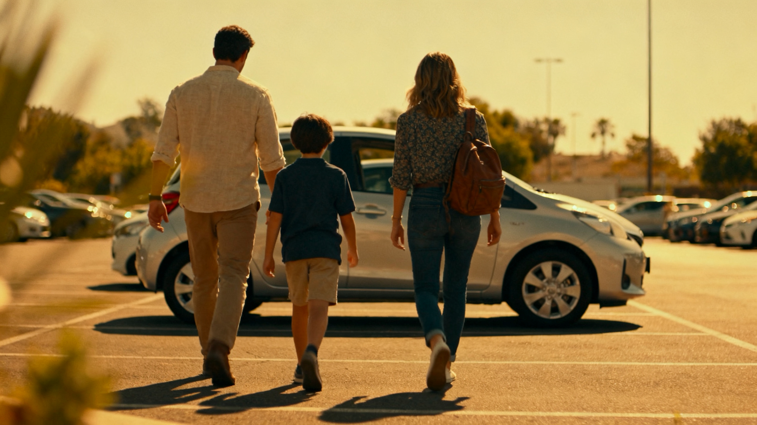 Outdoor scene illustrating Travel Notices vs Automatic Fraud Systems